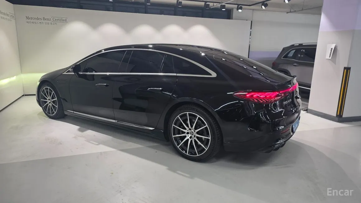 Mercedes-Benz EQS