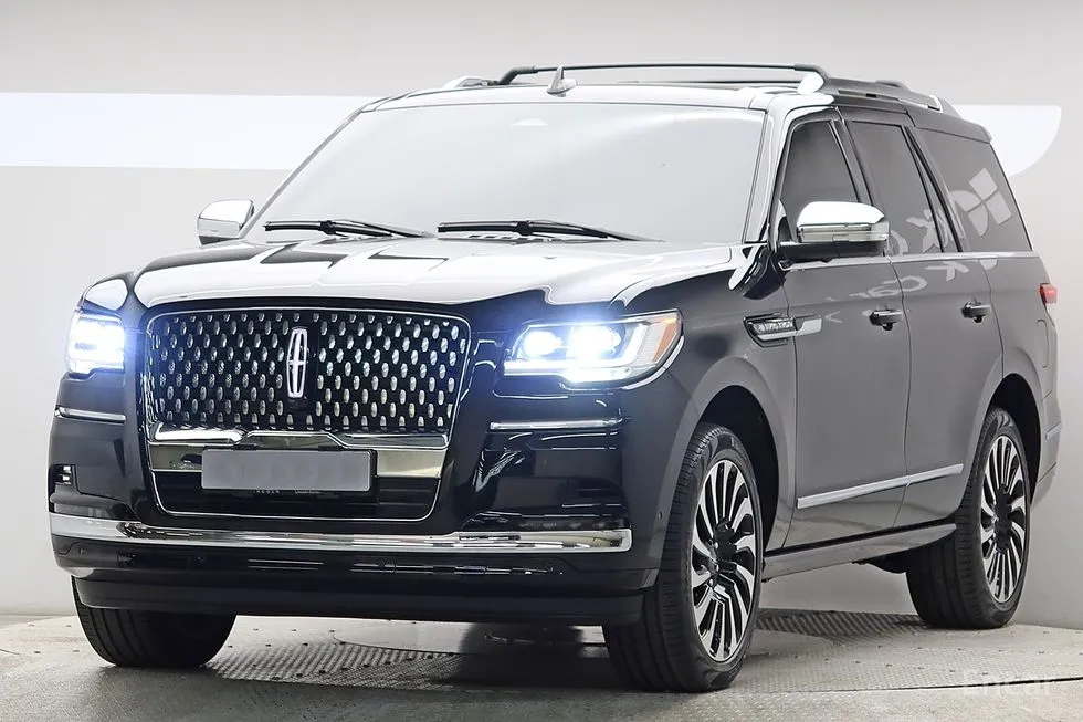 Lincoln Navigator