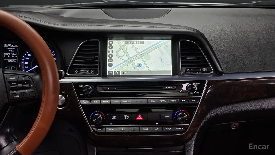 Hyundai Aslan