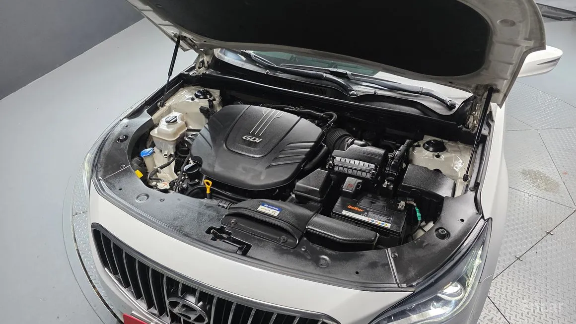 Hyundai Aslan