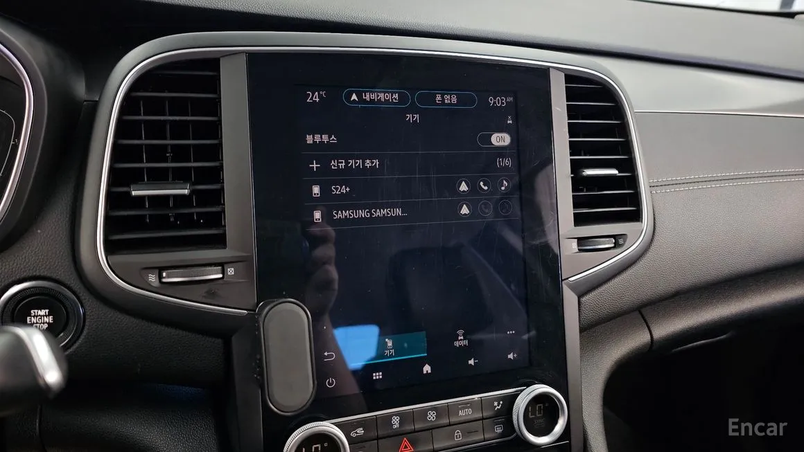 Renault SM6