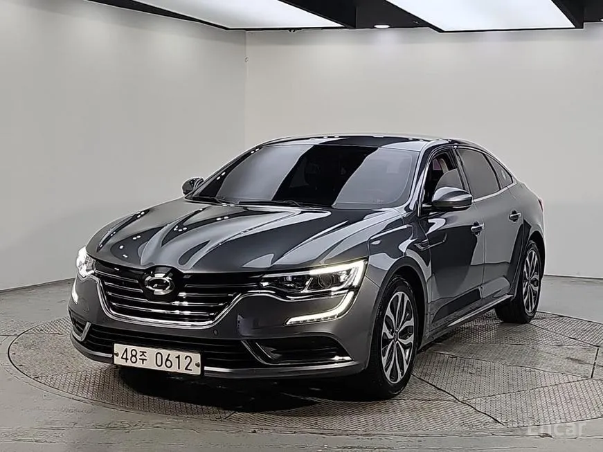 Renault SM6