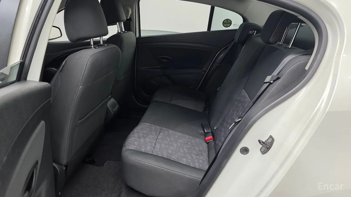Renault SM3