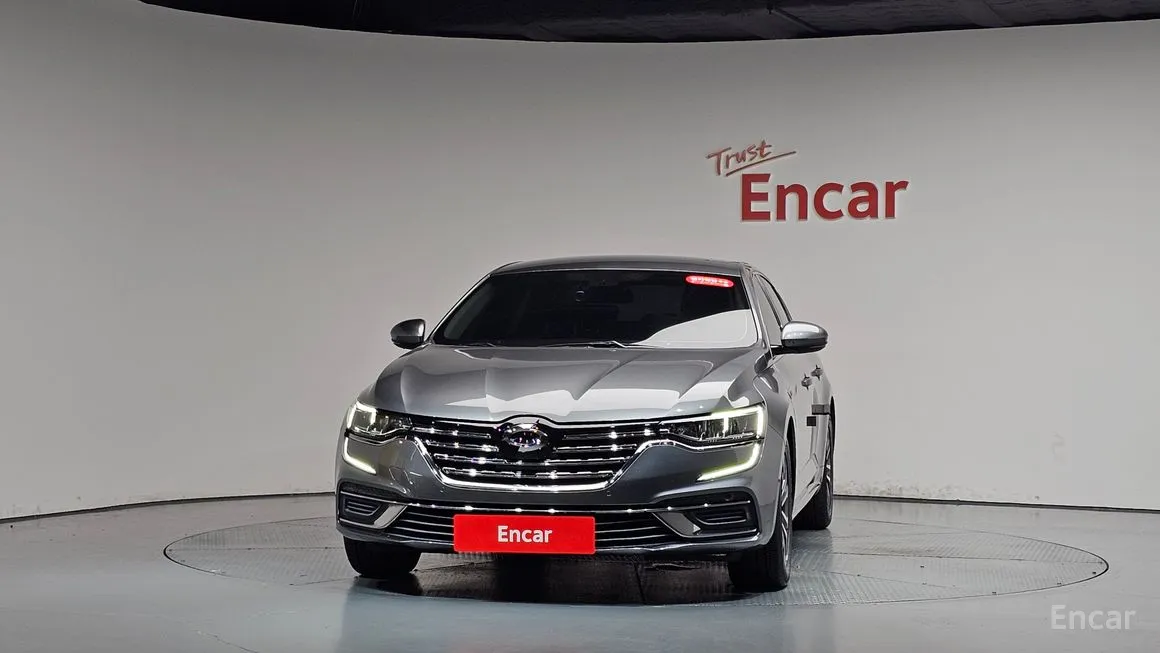 Renault SM6