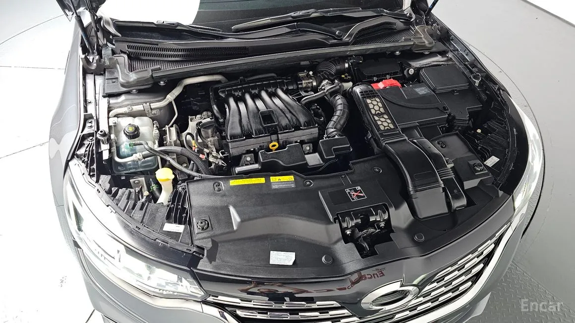 Renault SM6