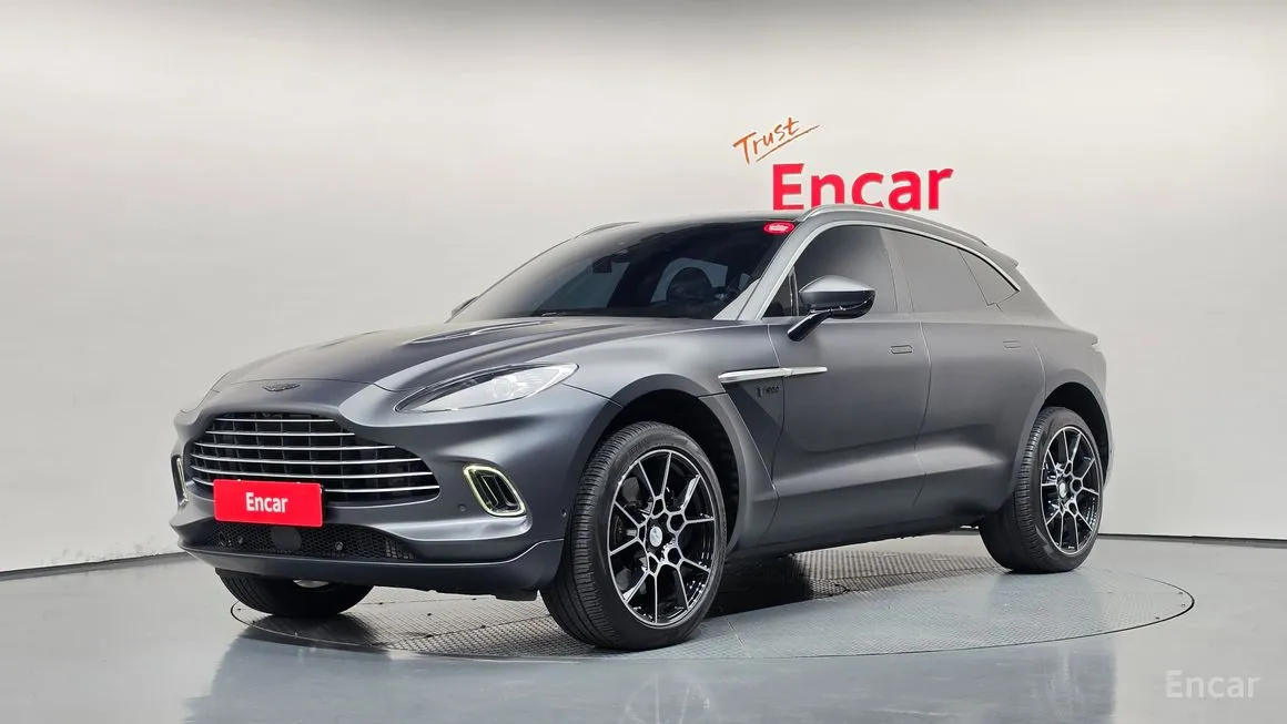 Astonmartin DBX