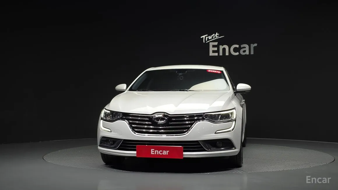 Renault SM6
