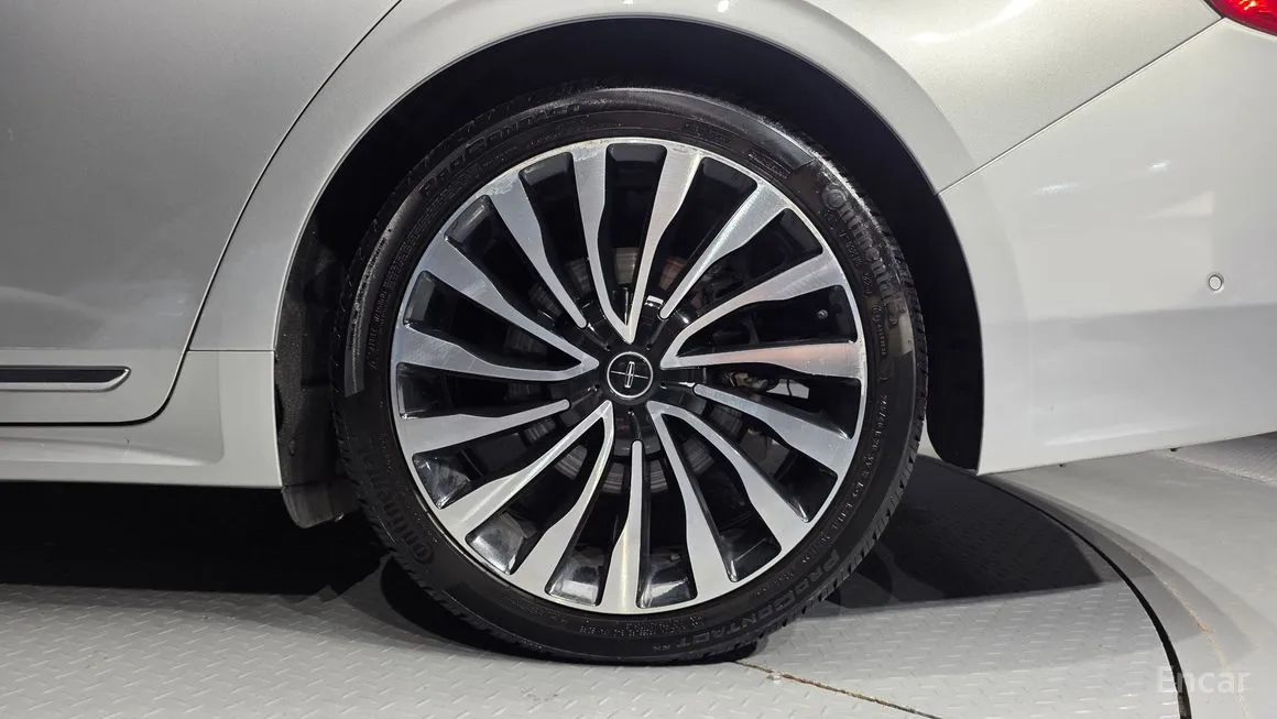 Lincoln Continental