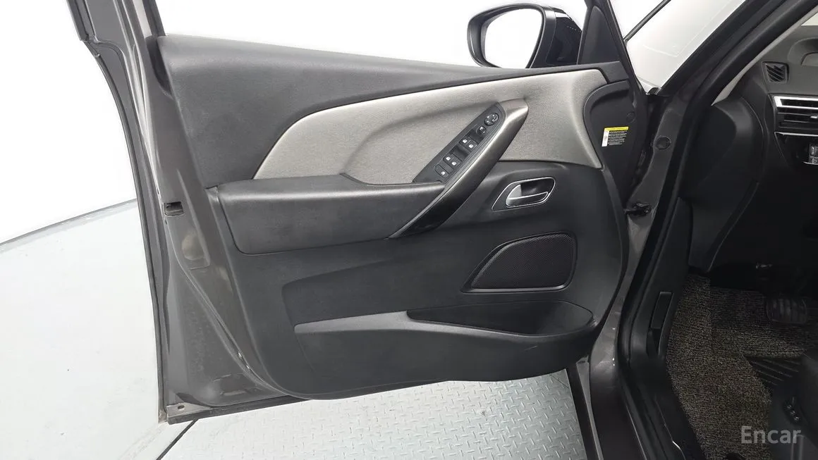 Citroen-DS C4 SpaceTourer