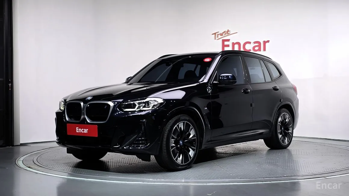 BMW iX3