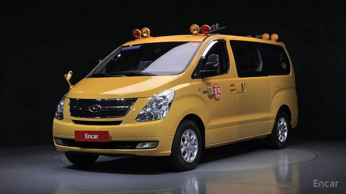 Hyundai Starex