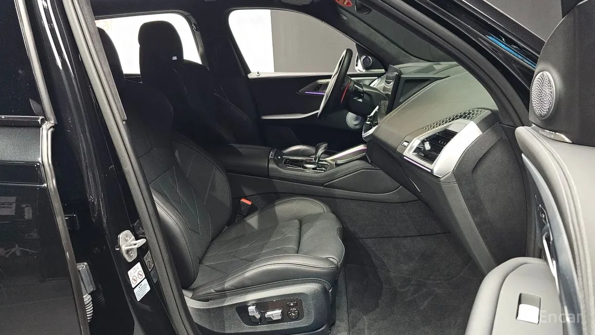 BMW XM