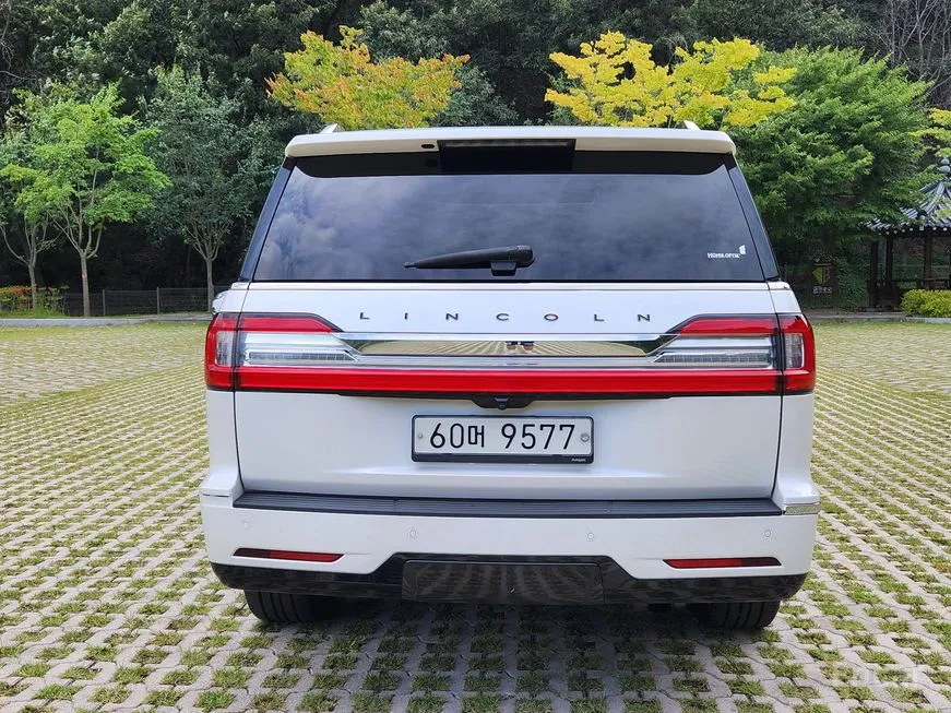 Lincoln Navigator