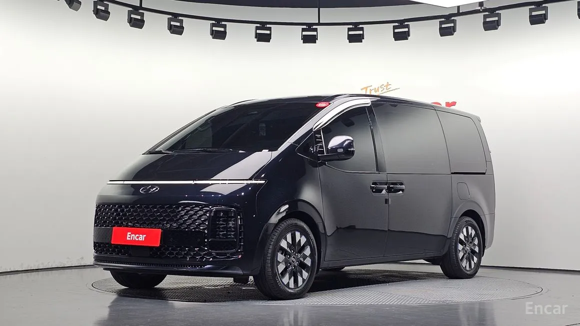 Hyundai Staria