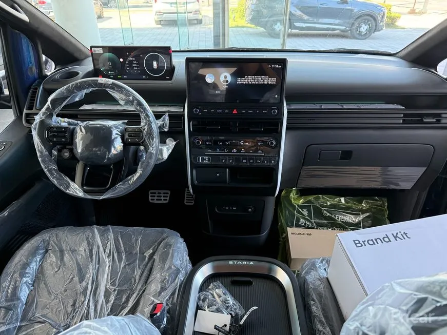 Hyundai Staria