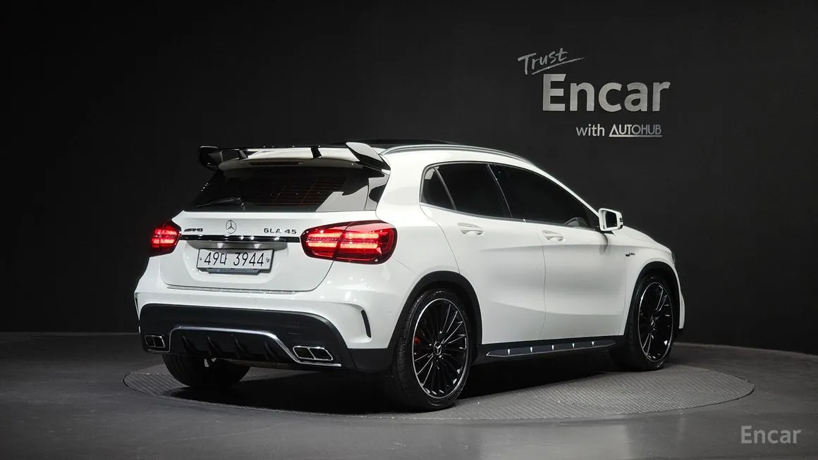 Mercedes-Benz GLA-Class