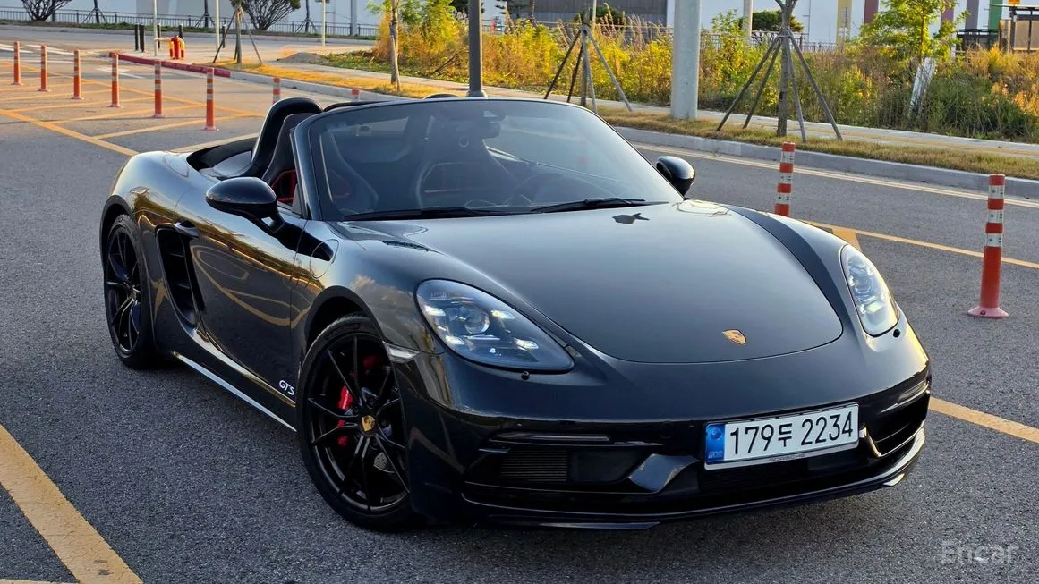 Porsche 718