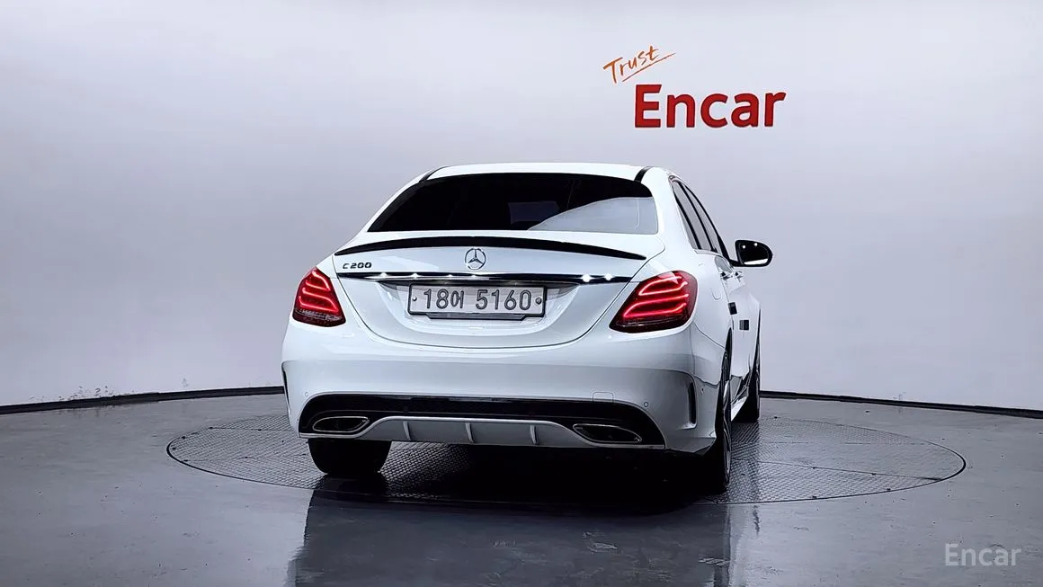 Mercedes-Benz C-Class