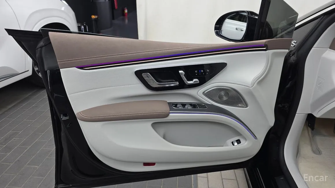 Mercedes-Benz EQS