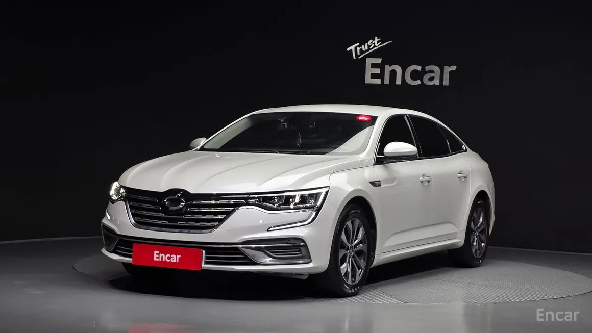Renault SM6