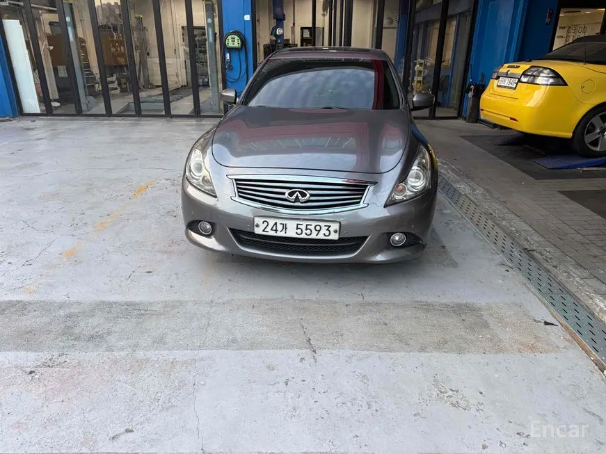 Infiniti G