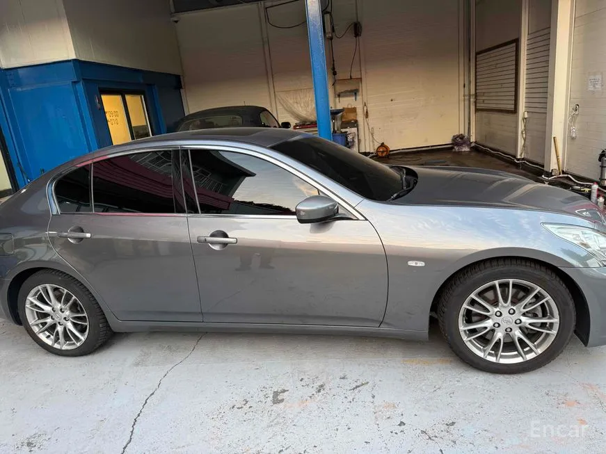 Infiniti G