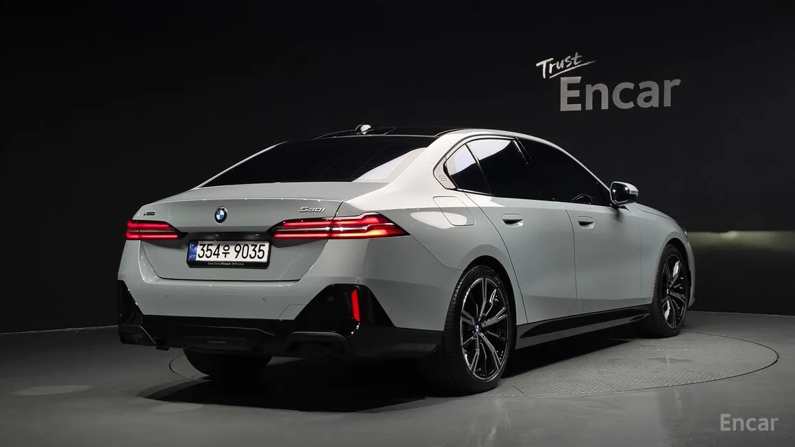 BMW 5-Series