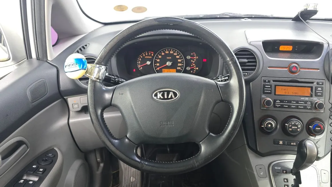 Kia Carens