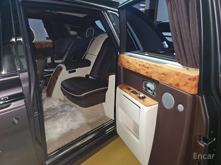 Rolls-Royce Phantom