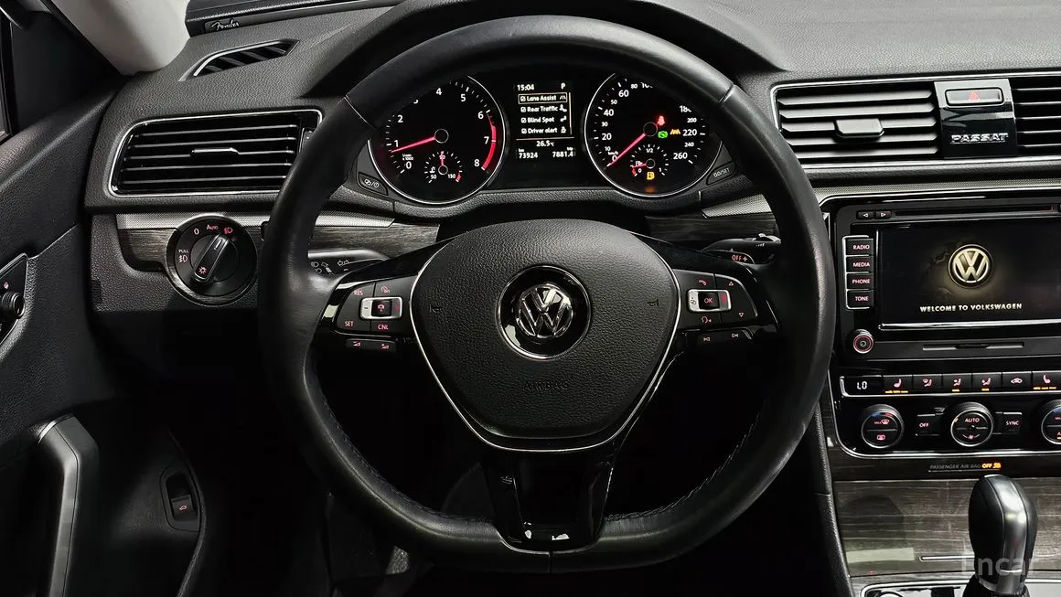 Volkswagen Passat