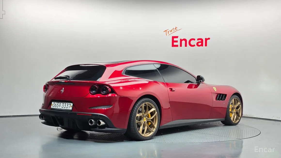 Ferrari GTC4 Lusso