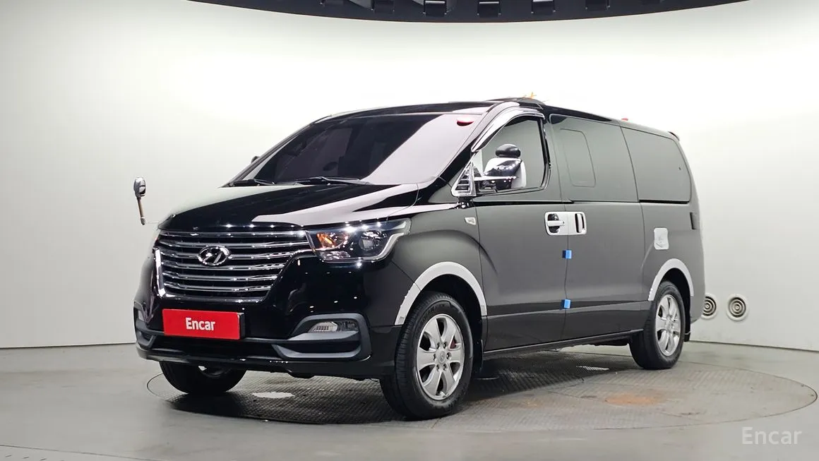 Hyundai Starex