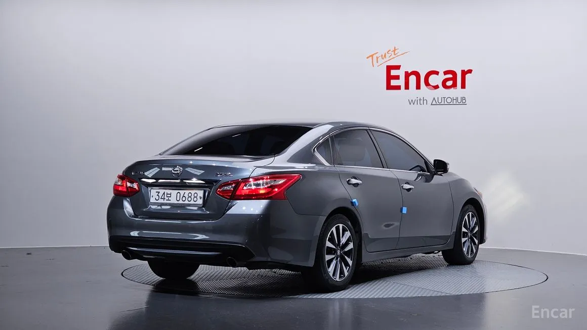 Nissan Altima
