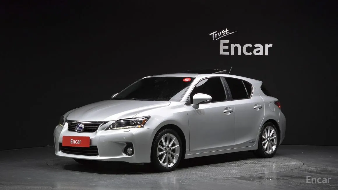 Lexus CT200h
