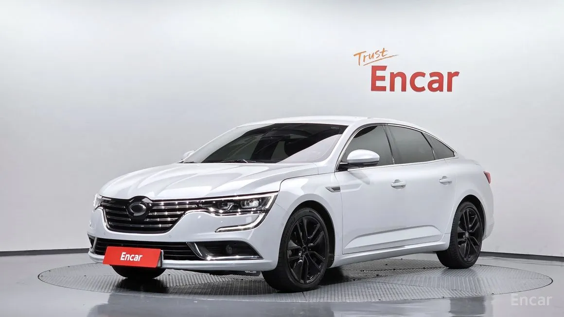 Renault SM6