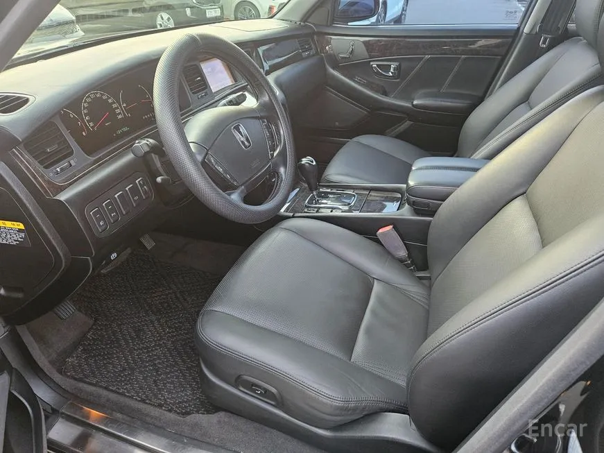 Hyundai Equus