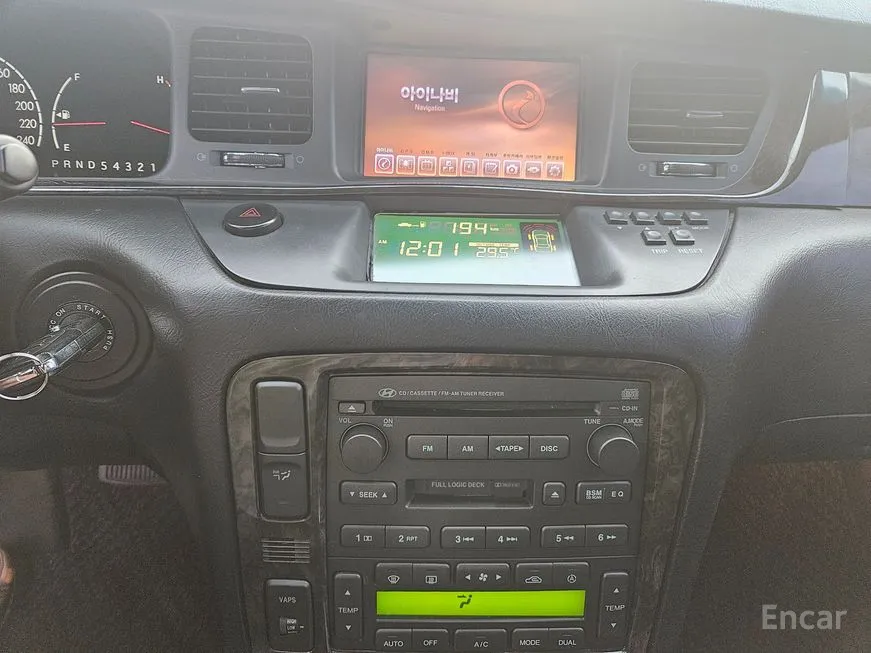 Hyundai Equus
