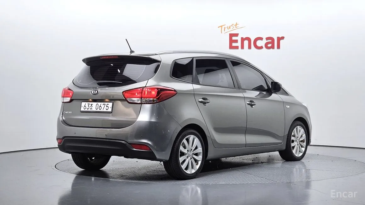 Kia Carens
