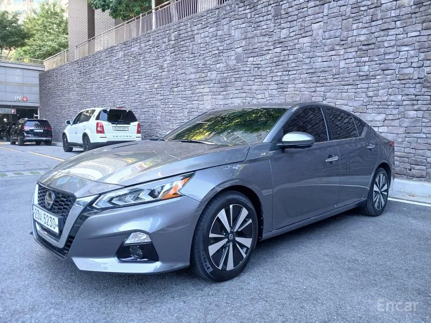 Nissan Altima