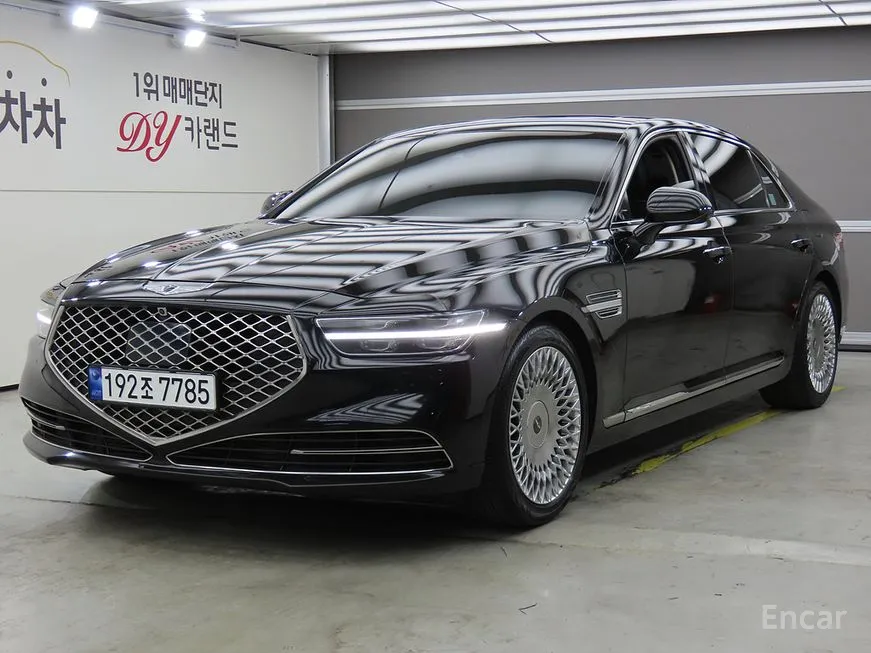 Genesis G90
