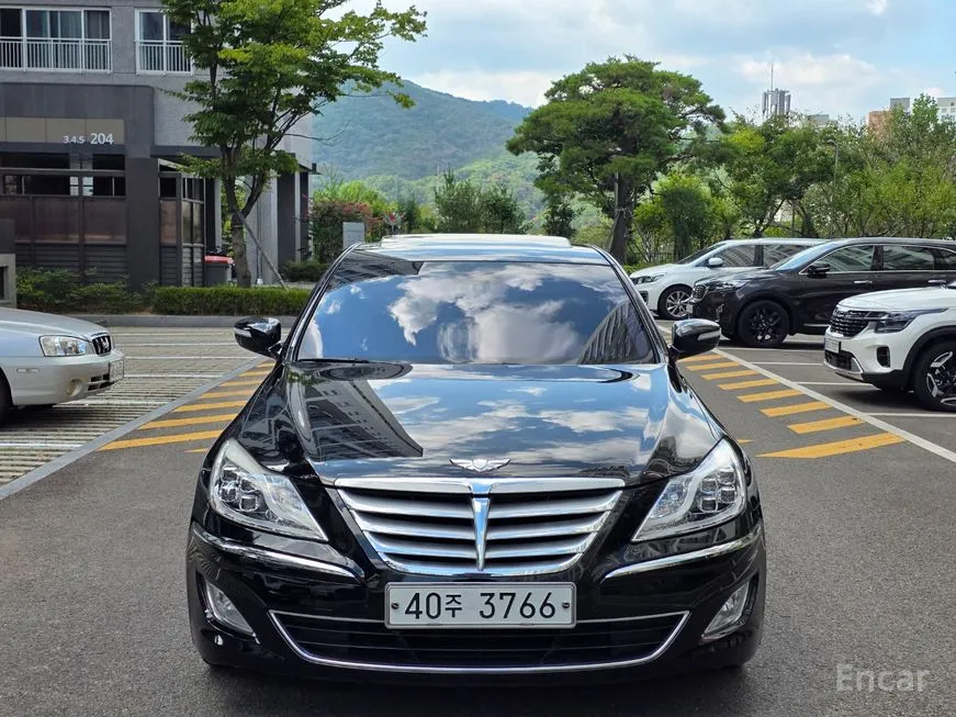 Hyundai Genesis