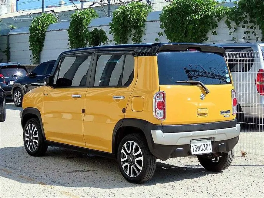 Suzuki HUSTLER