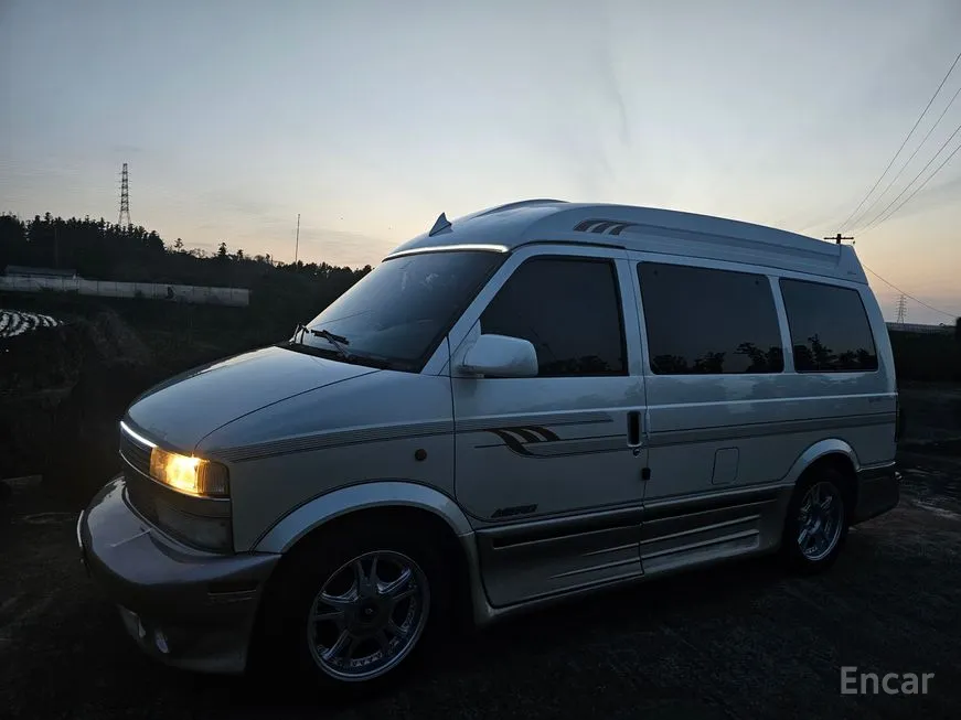 Chevrolet Astro Van