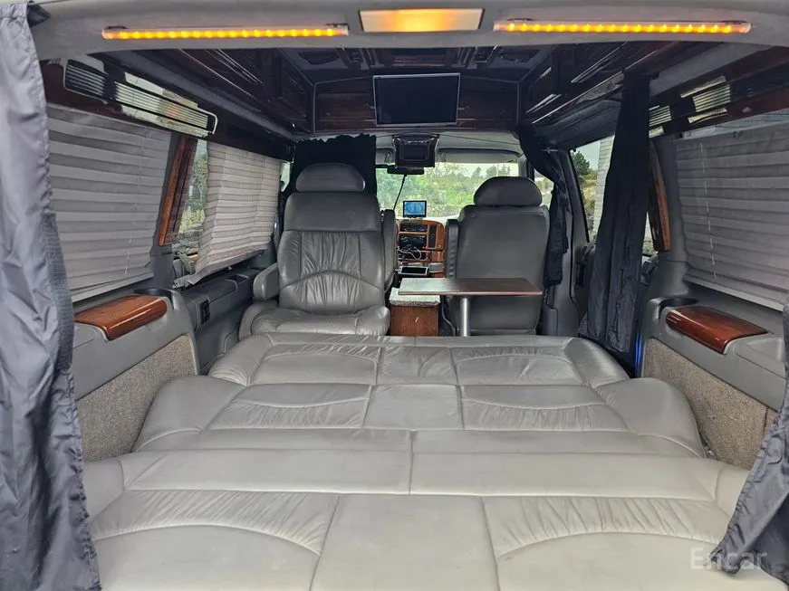 Chevrolet Astro Van