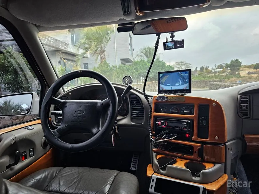 Chevrolet Astro Van