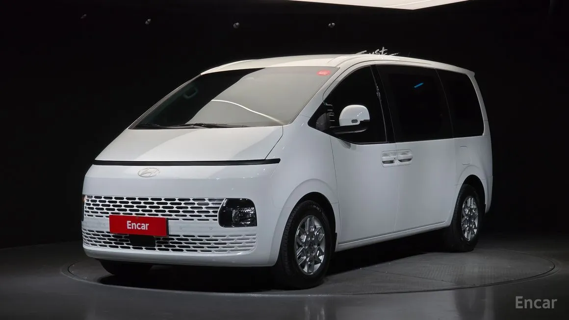 Hyundai Staria