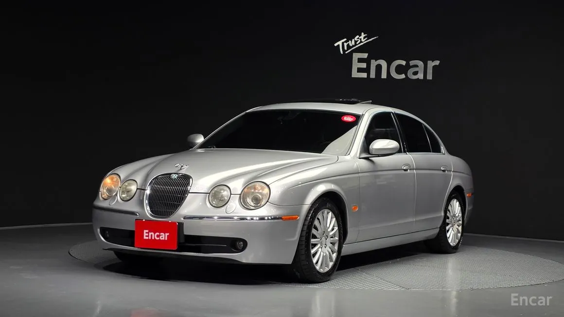 Jaguar S-TYPE