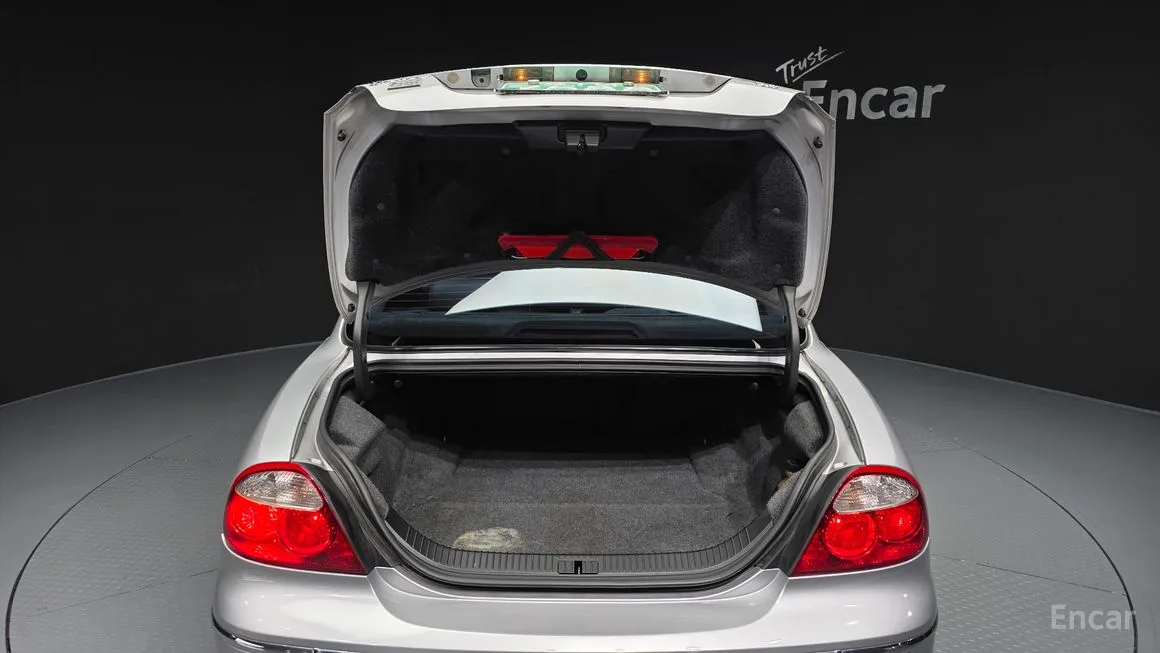 Jaguar S-TYPE
