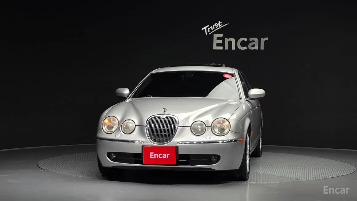 Jaguar S-TYPE