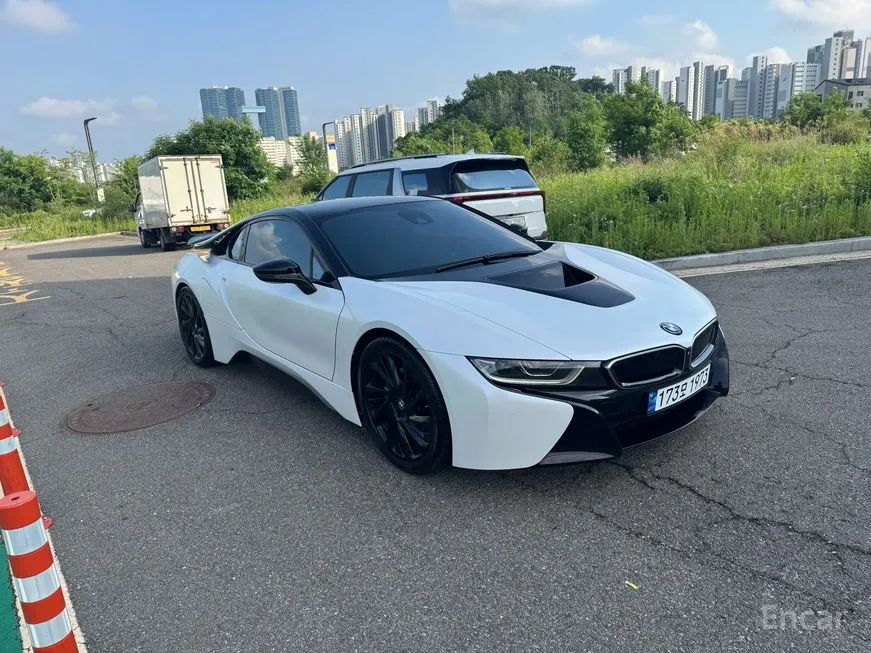 BMW i8